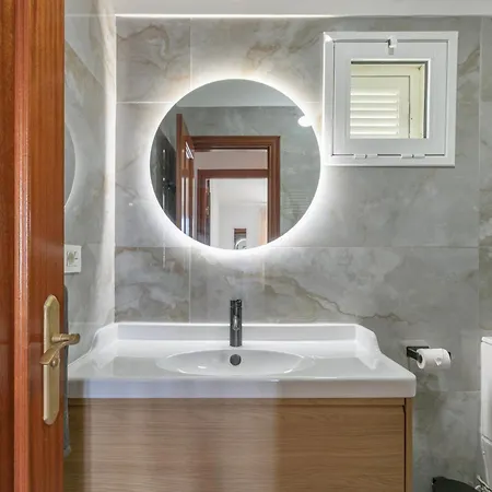 Διαμέρισμα Sunny House *